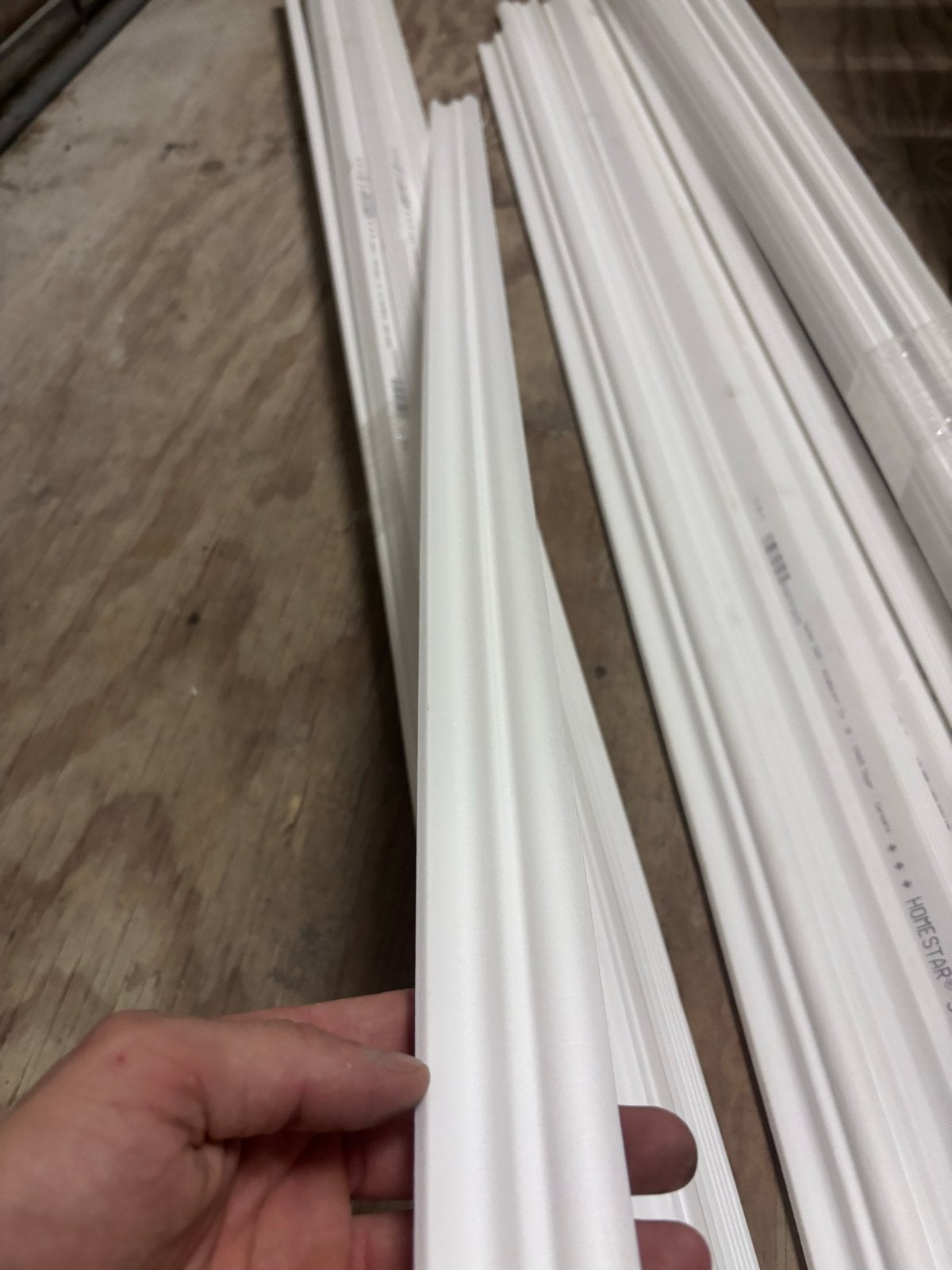 54meter nieuwe plafond plinten /sierlijsten /plafond lijsten, Ophalen, Nieuw, 200 tot 250 cm, Plinten