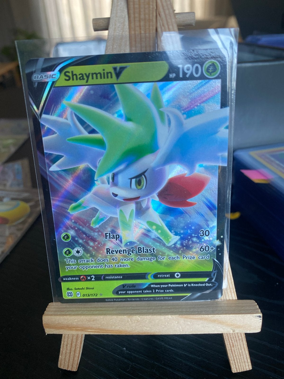 Shaymin V Pokémon kaart - Zo goed als nieuw, Ophalen of Verzenden, Zo goed als nieuw, Losse kaart