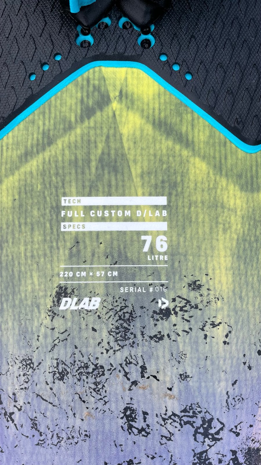 Duotone D/LAB Windsurfboard 76 Ultra Grip, Zo goed als nieuw, Watersport en Boten, Ophalen, Minder dan 250 cm, Zo goed als nieuw