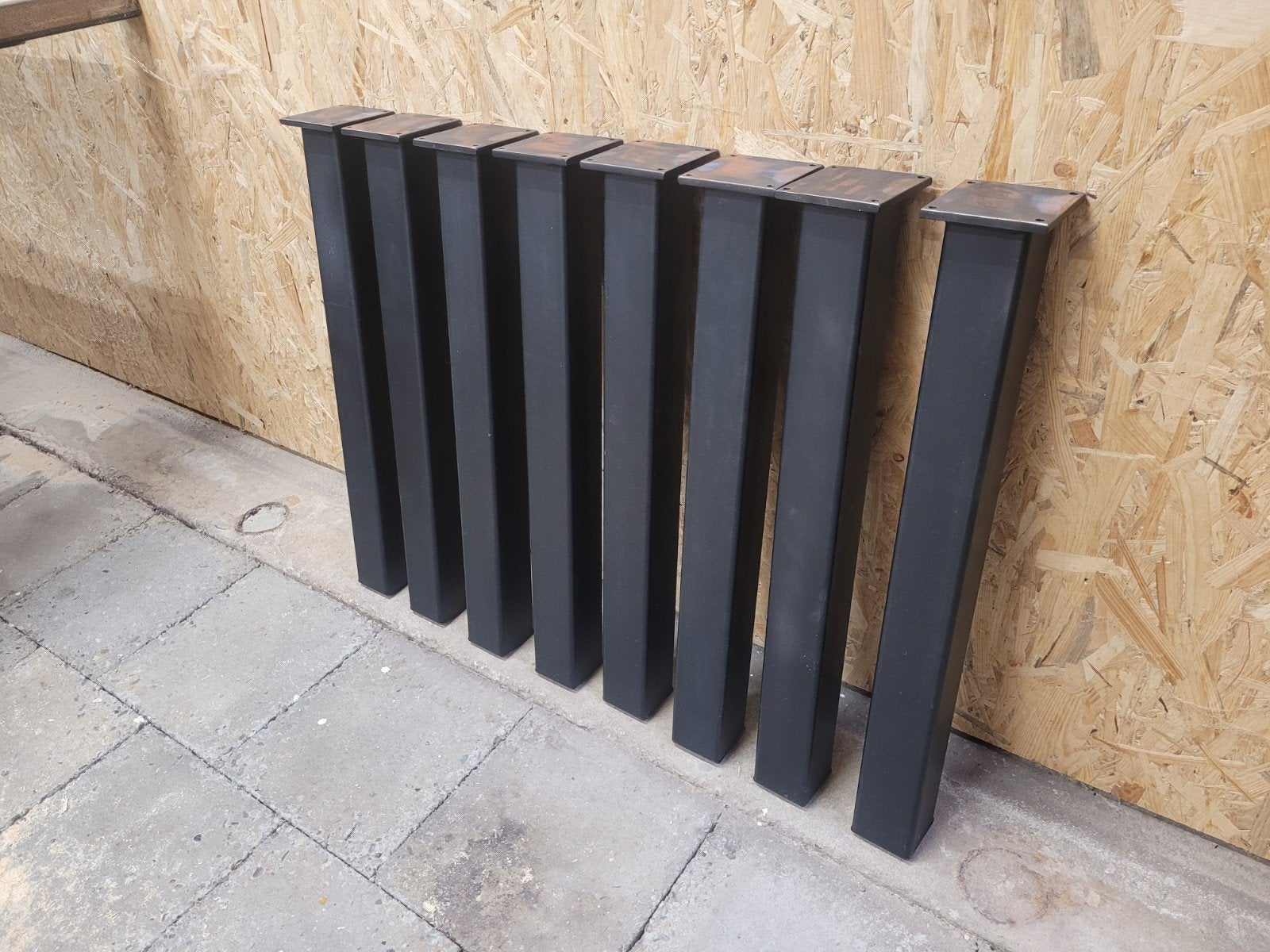 8x Tafelpoten 69 cm hoog, koker 70x70x3 mm zwart, Ophalen