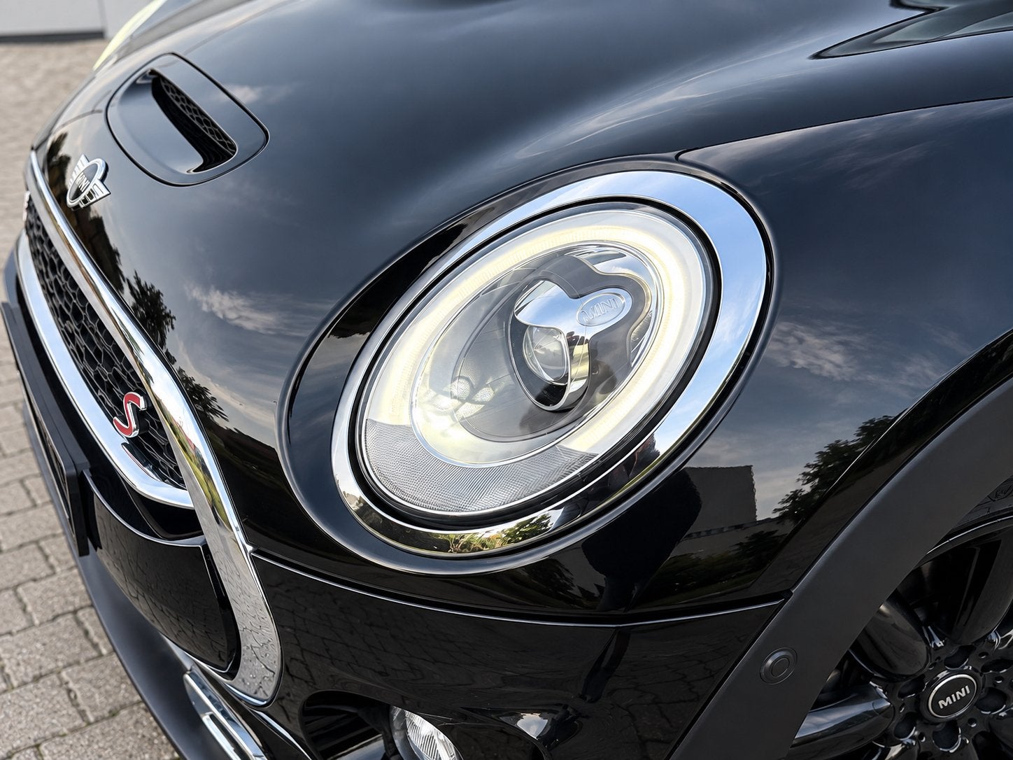 Mini Cooper Clubman S 2.0 2016 Pano/JCW/Hud/Xenon/Leder, Auto's, 1998 cc, Zwart, 17 km/l, 1300 kg