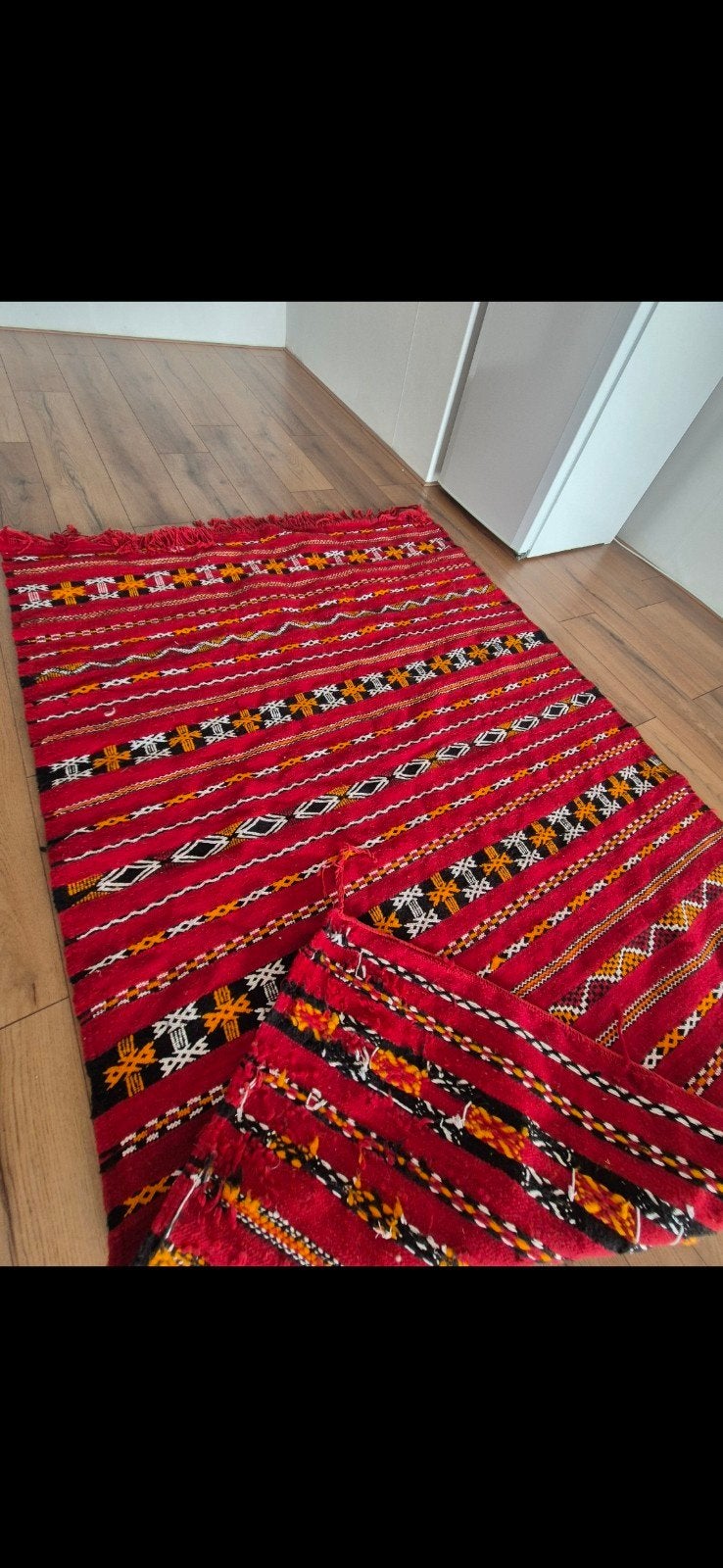 Rood Berber vloerkleed met geometrische patronen, Huis en Inrichting, Stoffering | Tapijten en Kleden, Overige kleuren, Gebruikt
