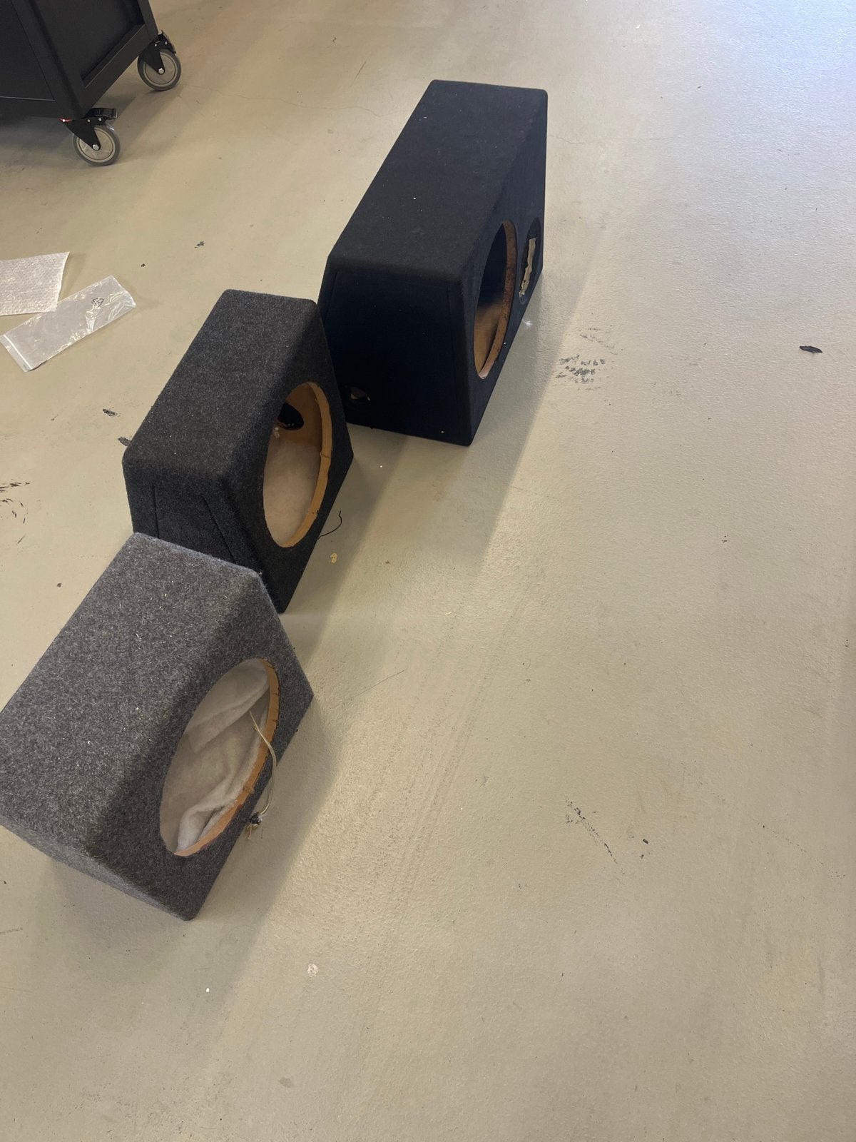 Subwoofer behuizingen (3 stuks), Auto diversen, Autospeakers, Ophalen, Gebruikt