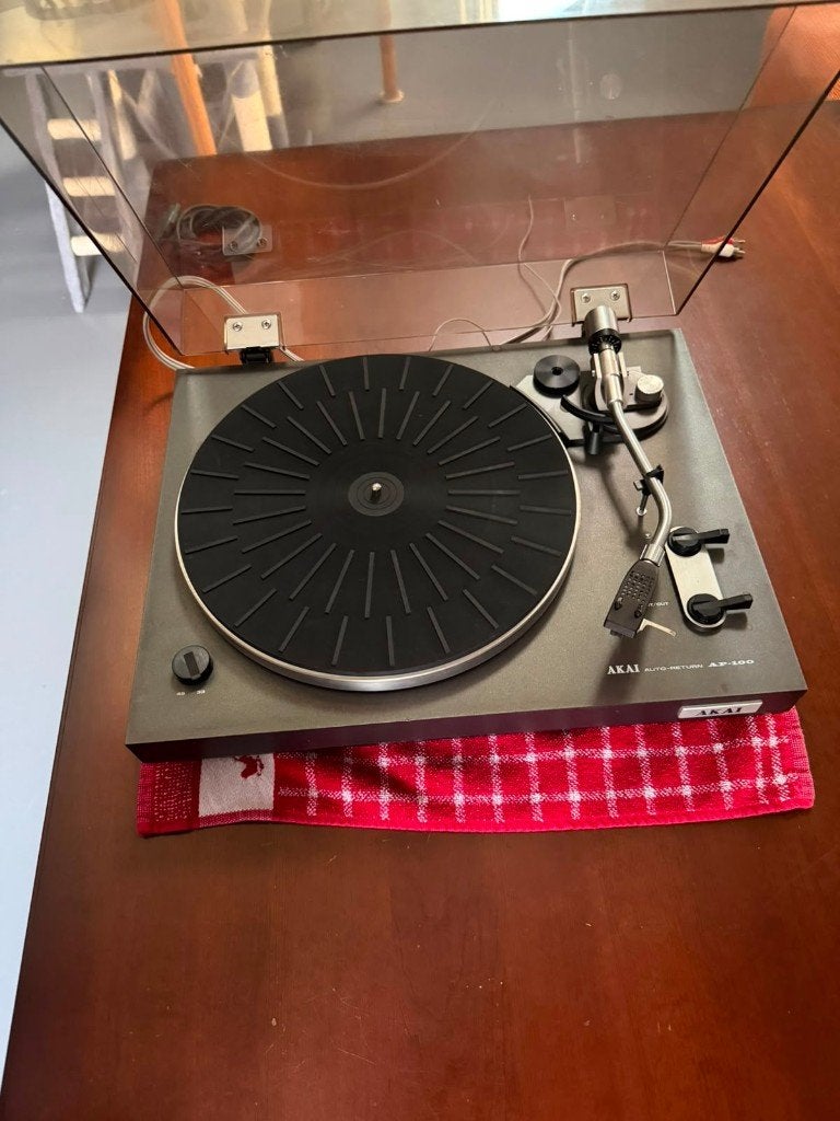 Akai AP-100 Platenspeler Auto-Return, Gebruikt, Automatisch, Ophalen of Verzenden, Platenspeler