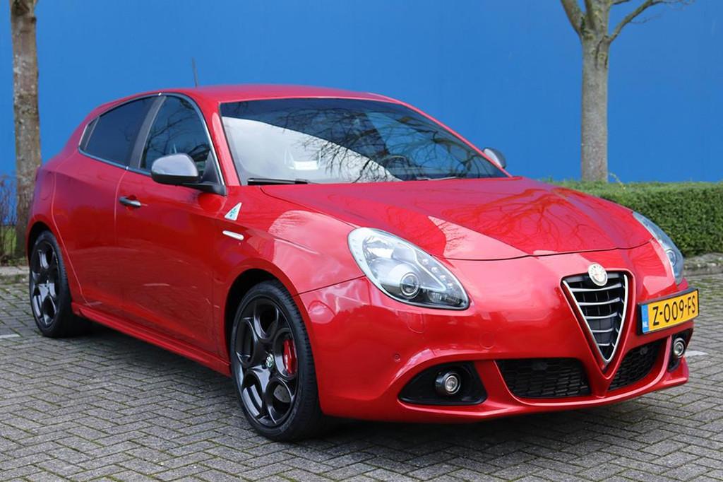 Alfa Romeo Giulietta 1.7 TBi QV Competizione Rosso, Auto's, Gebruikt, 4 cilinders, 14 km/l, Bedrijf