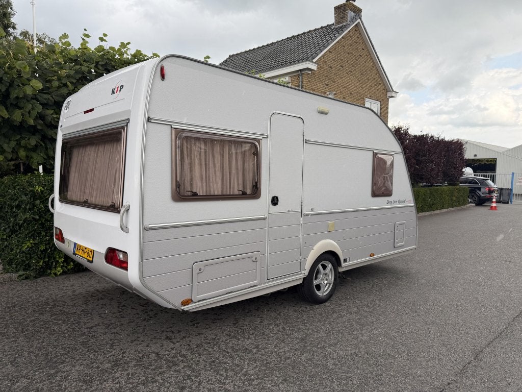 Kip Grey Line Special 44 TDB verkocht, Caravans en Kamperen, Caravans, Standaardzit, Kip, Bedrijf, Schokbreker