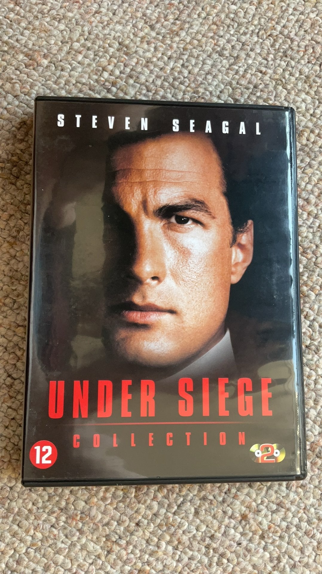 UNDER SIEGE Collection., Engels, Verzenden, Speciale editie, Nederlands
