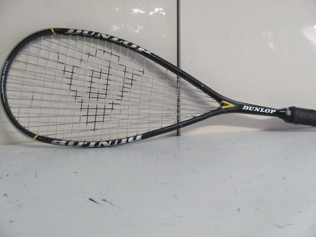 squashracket van Dunlop,de black max titanium ,, Sport en Fitness, Squash, Ophalen of Verzenden, Zo goed als nieuw, Racket