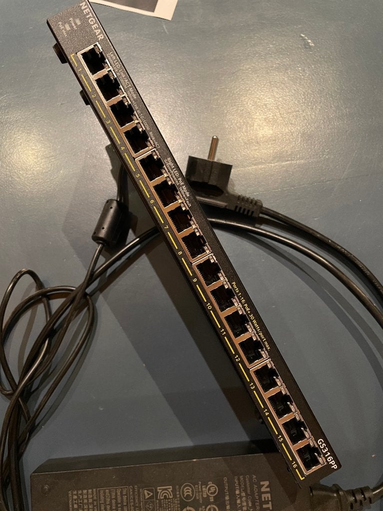 netgear switch Gs316PP, Ophalen of Verzenden, Zo goed als nieuw