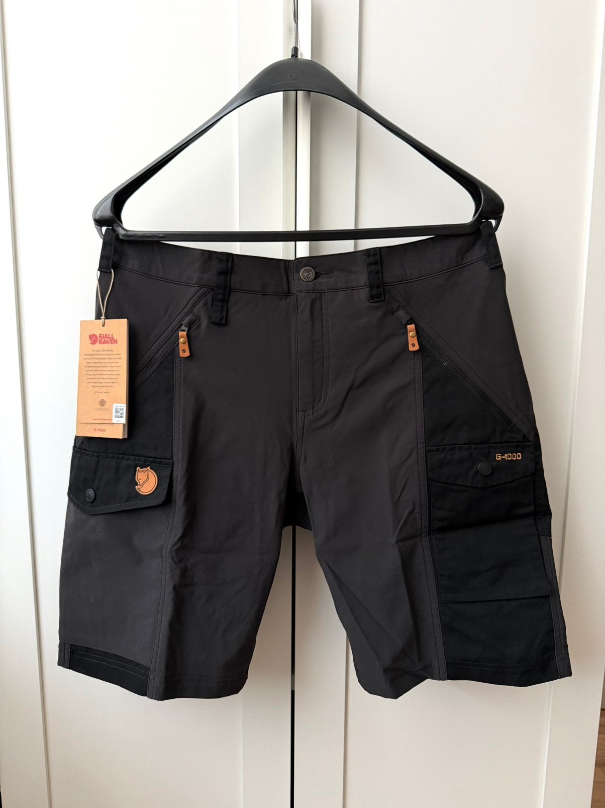 [Nieuw] Fjallraven Short Nikka Curved W maat 42, Ophalen of Verzenden, Nieuw, Maat 42/44 (L), Zwart
