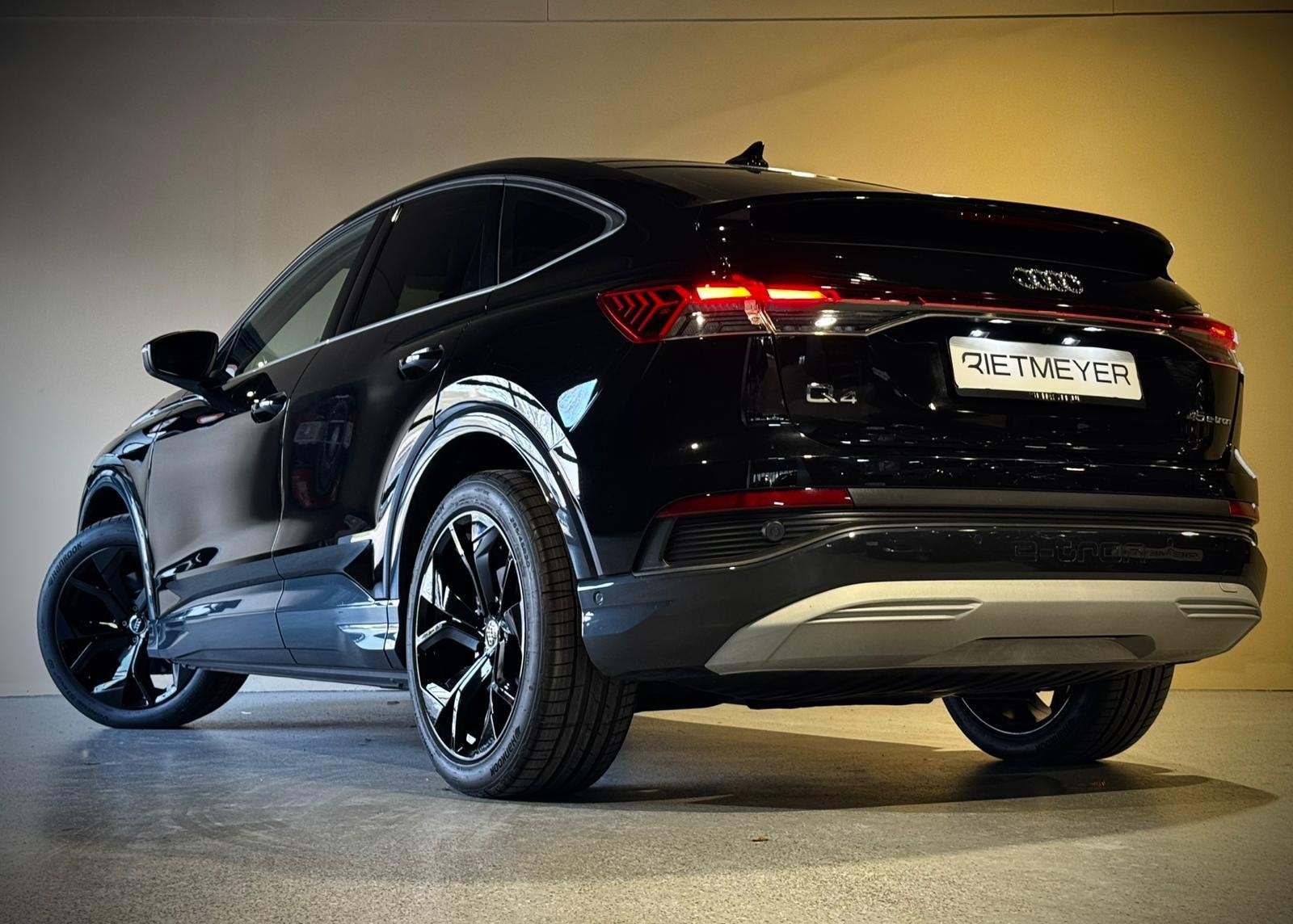 Audi Q4 Sportback e-tron 45 Edition 82 kWh |SONOS |Stoelverw, 12 maanden, Gebruikt, Zwart, 82 kWh