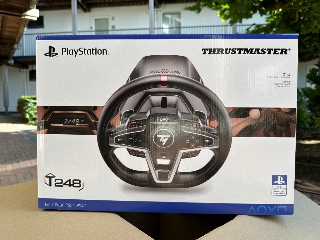 Thrustmaster T248 FFB Racing Wheel en Pedalset v PS5/PS4/PC, Spelcomputers en Games, Verzenden, Zo goed als nieuw, Stuur of Pedalen