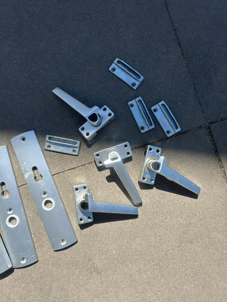 Deurbeslag, Doe-het-zelf en Verbouw, Ophalen, Zo goed als nieuw, Overige materialen, Klink of Kruk