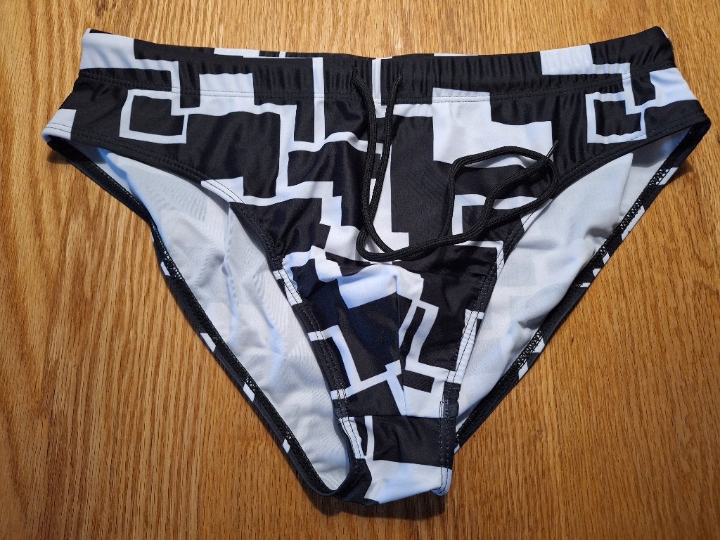 heren zwemslip maat L, Kleding | Heren, Badmode en Zwemkleding, Ophalen of Verzenden, Maat 52/54 (L), Zwart, Zwemslip