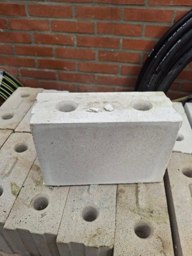 65 Kalkzandsteen ytong blokken, Doe-het-zelf en Verbouw, Metselstenen, Ophalen, Kalkzandstenen