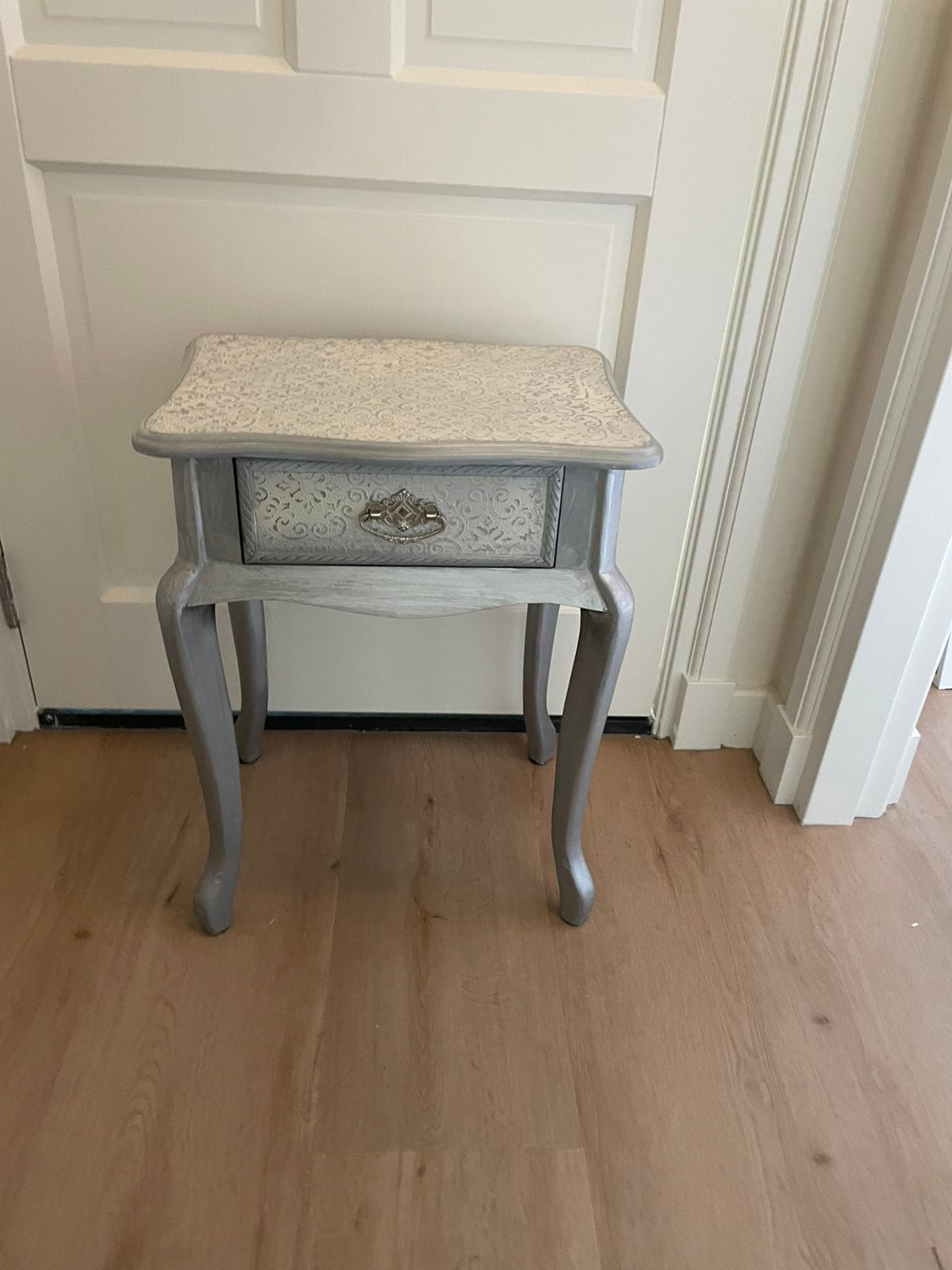 Decoratief bijzettafeltje met lade, Ophalen, Minder dan 55 cm, Gebruikt, Overige vormen