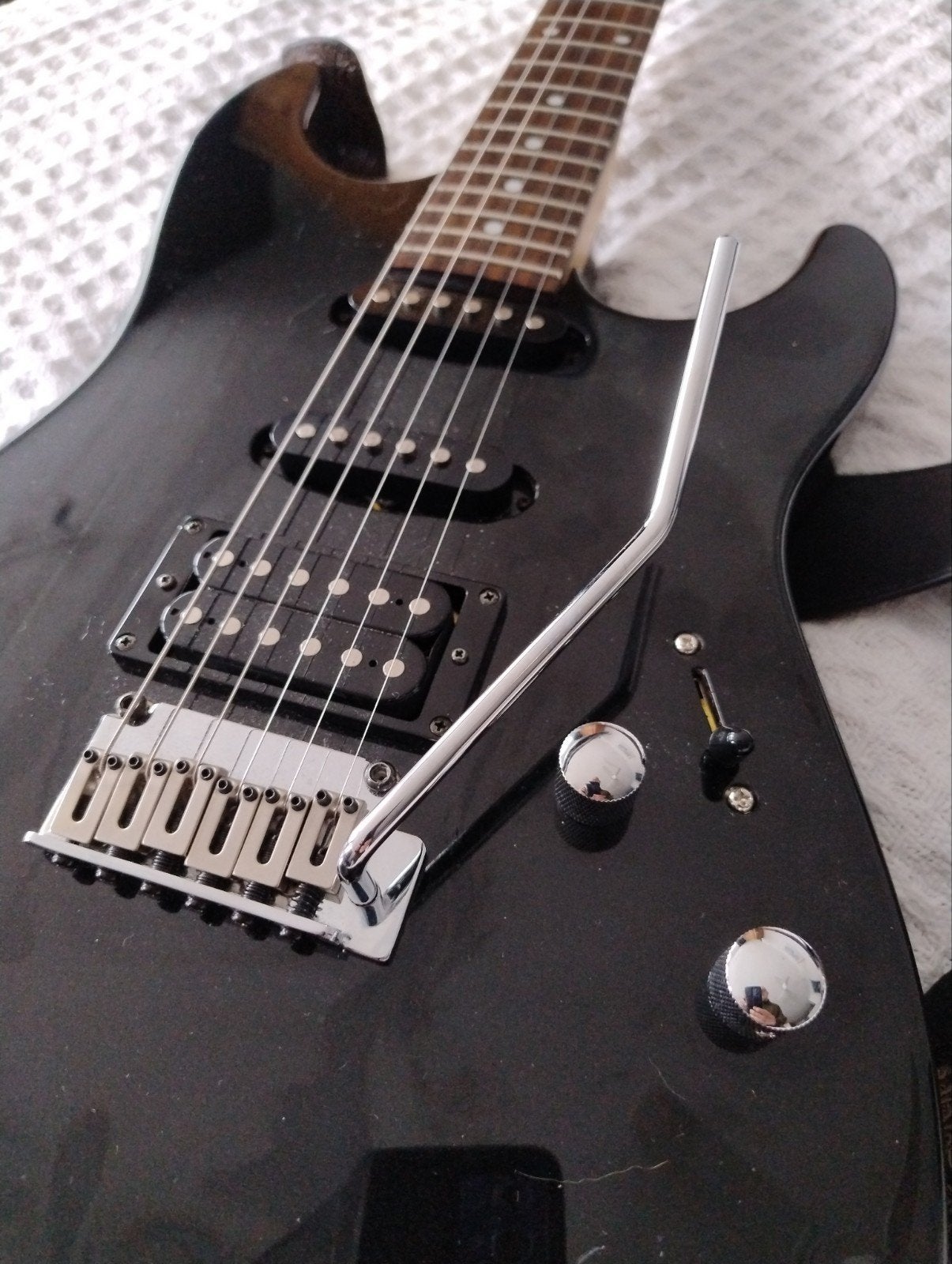 Squier by Fender Showmaster, Ophalen, Zo goed als nieuw, Solid body, Fender