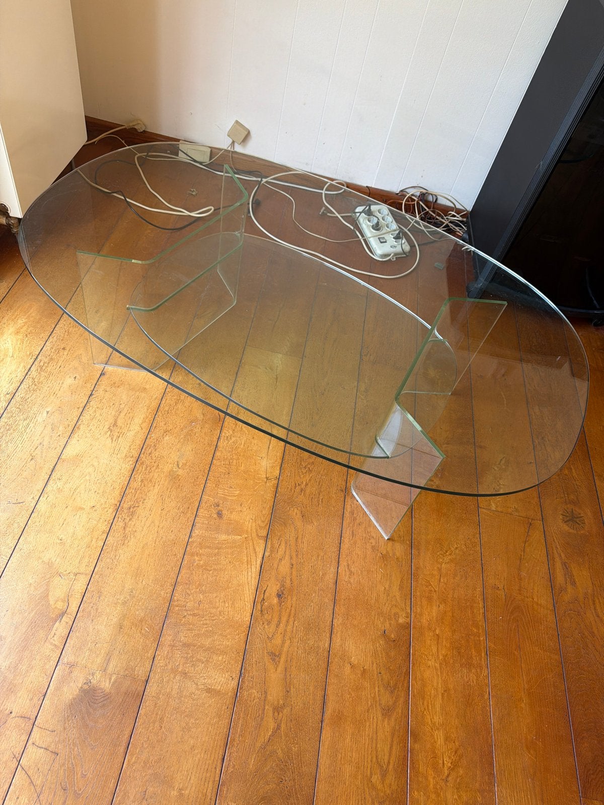 Glazen Salontafel Ovaal - Modern Design, Huis en Inrichting, Tafels | Salontafels, Gebruikt, 100 tot 150 cm, Glas, Minder dan 50 cm