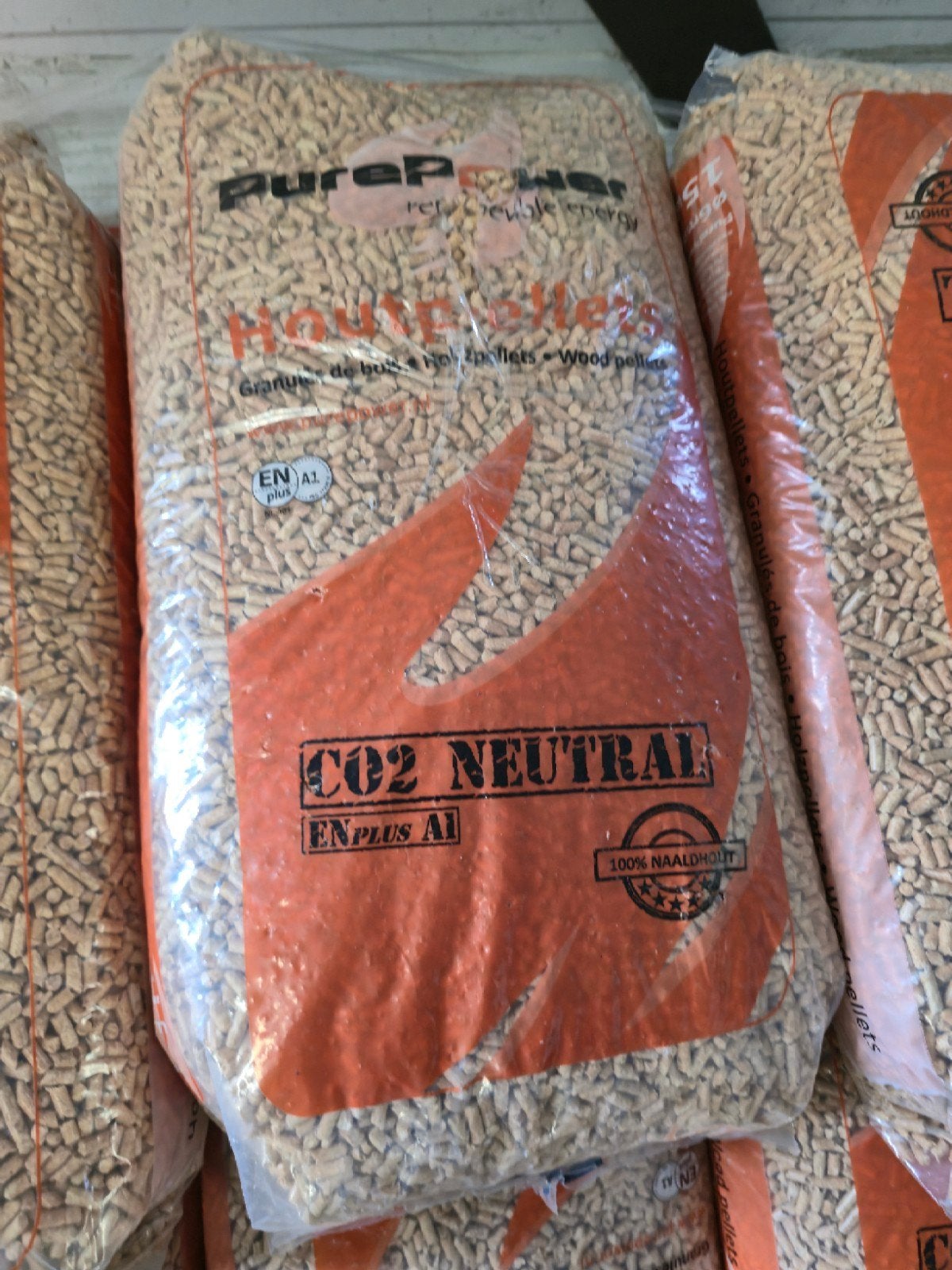 100 zakken PurePower En A1 Plus witte naaldhout pellets, Tuin en Terras, 6 m³ of meer, Ophalen, Overige houtsoorten