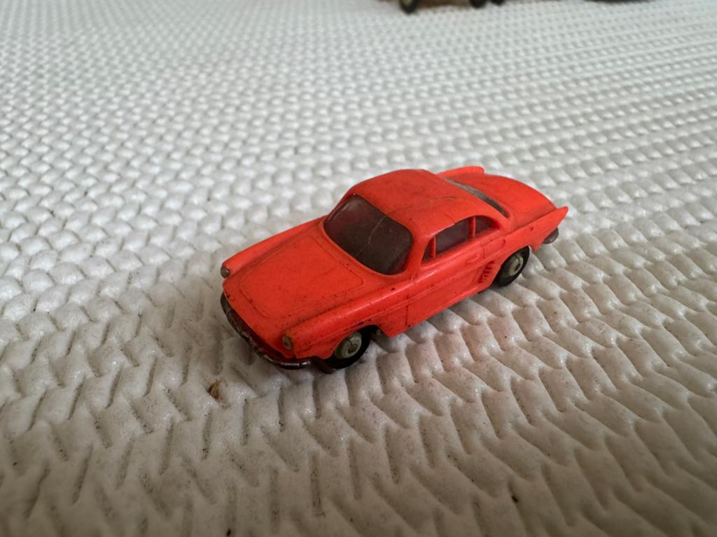 Renault Floride. Norev., Hobby en Vrije tijd, Modelauto's | 1:87, Ophalen of Verzenden, Zo goed als nieuw, Auto, Overige merken