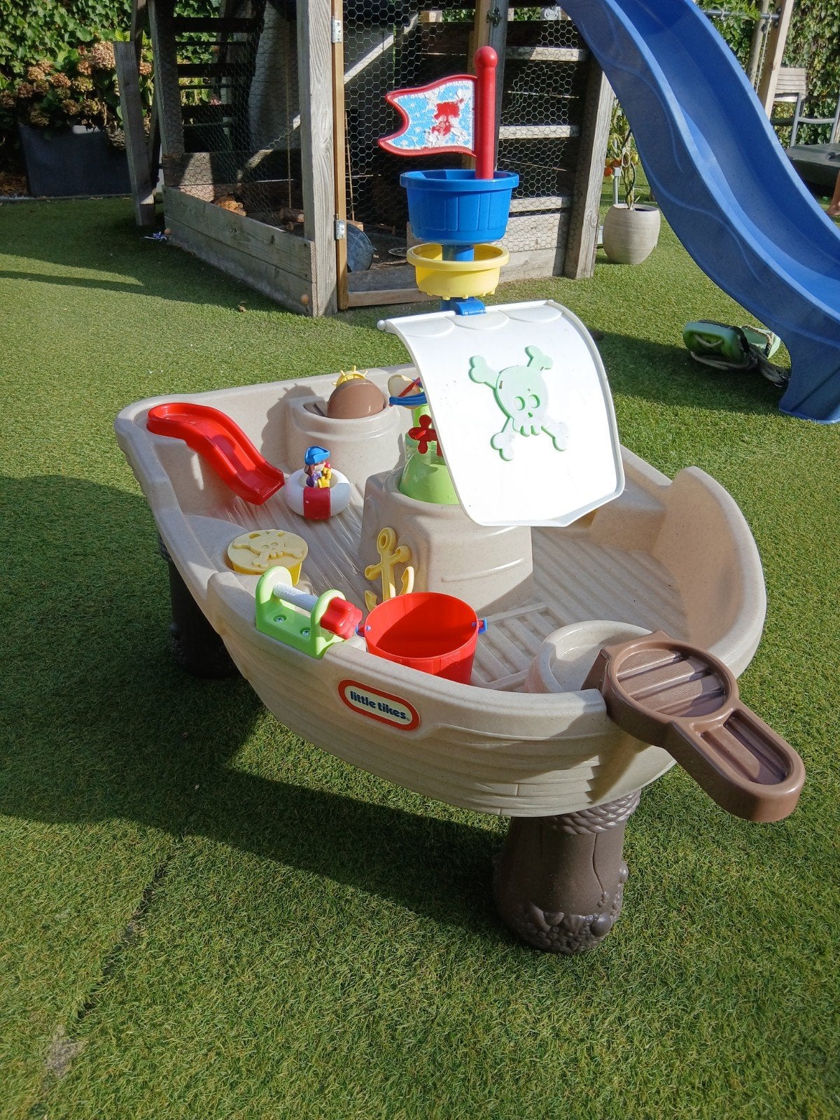 Little Tikes Piratenschip Zand- en Watertafel, Ophalen, Gebruikt