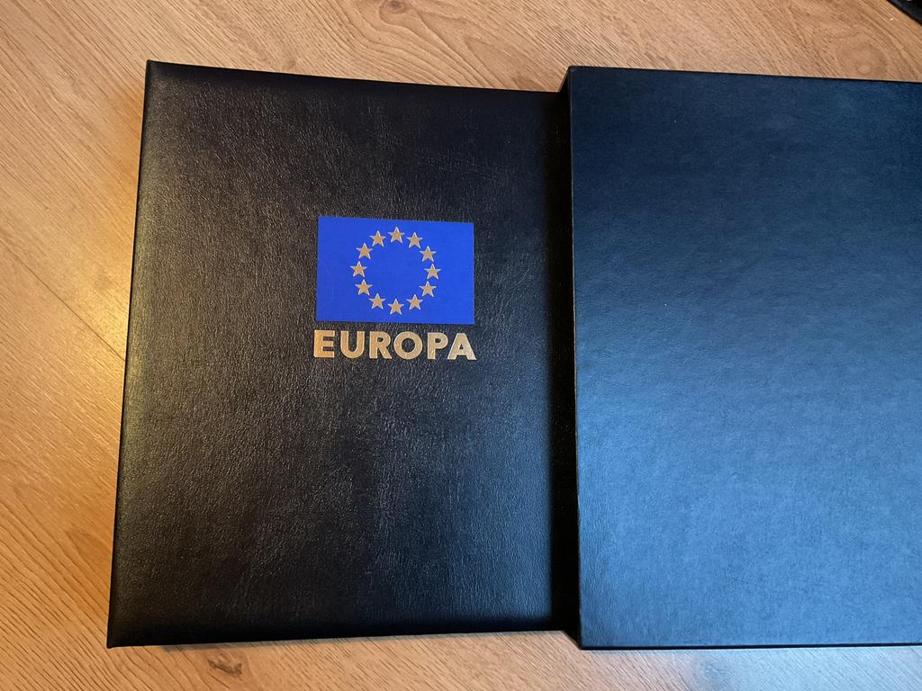 Leeg Davo LX album Europa deel IV met hoes incl klemstroken, Ophalen of Verzenden, Verzamelalbum