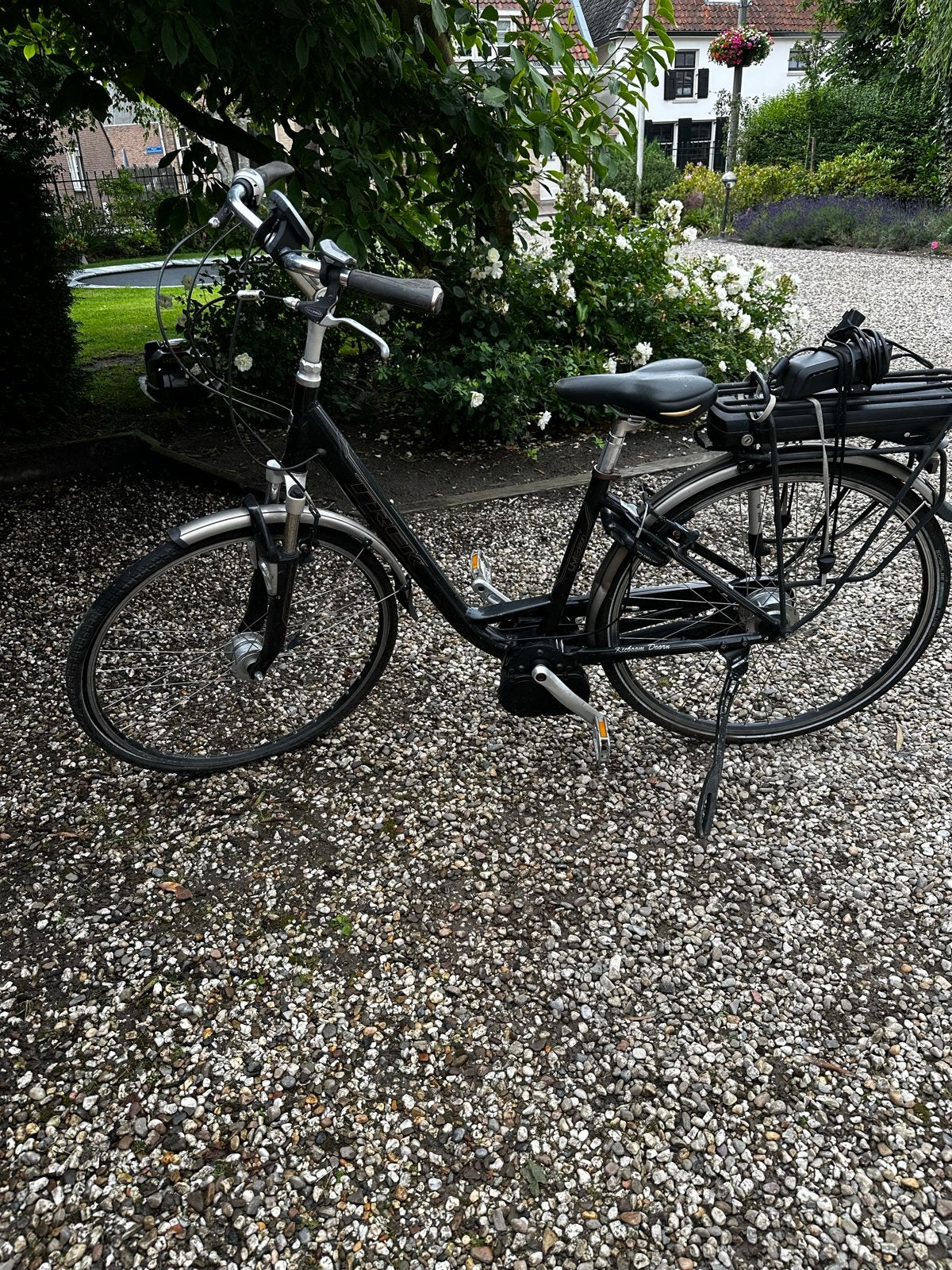 Trek elektrische fiets met lage instap, Fietsen en Brommers, Fietsen | Dames | Damesfietsen, Velgrem, Ophalen, Overige merken