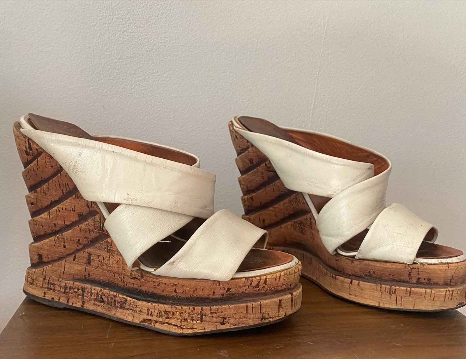 Vintage jaren 60 kurk zool sandalen maat 36, Kleding | Dames, Overige kleuren, Ophalen of Verzenden, Schoenen met hoge hakken