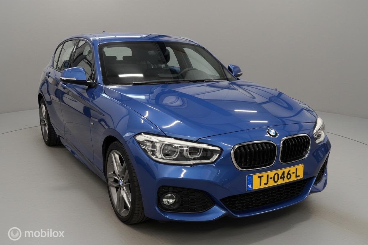 BMW 1-serie 120i Edition M Sport Shadow LeerNAPDeal, 1998 cc, Gebruikt, Euro 6, 4 cilinders