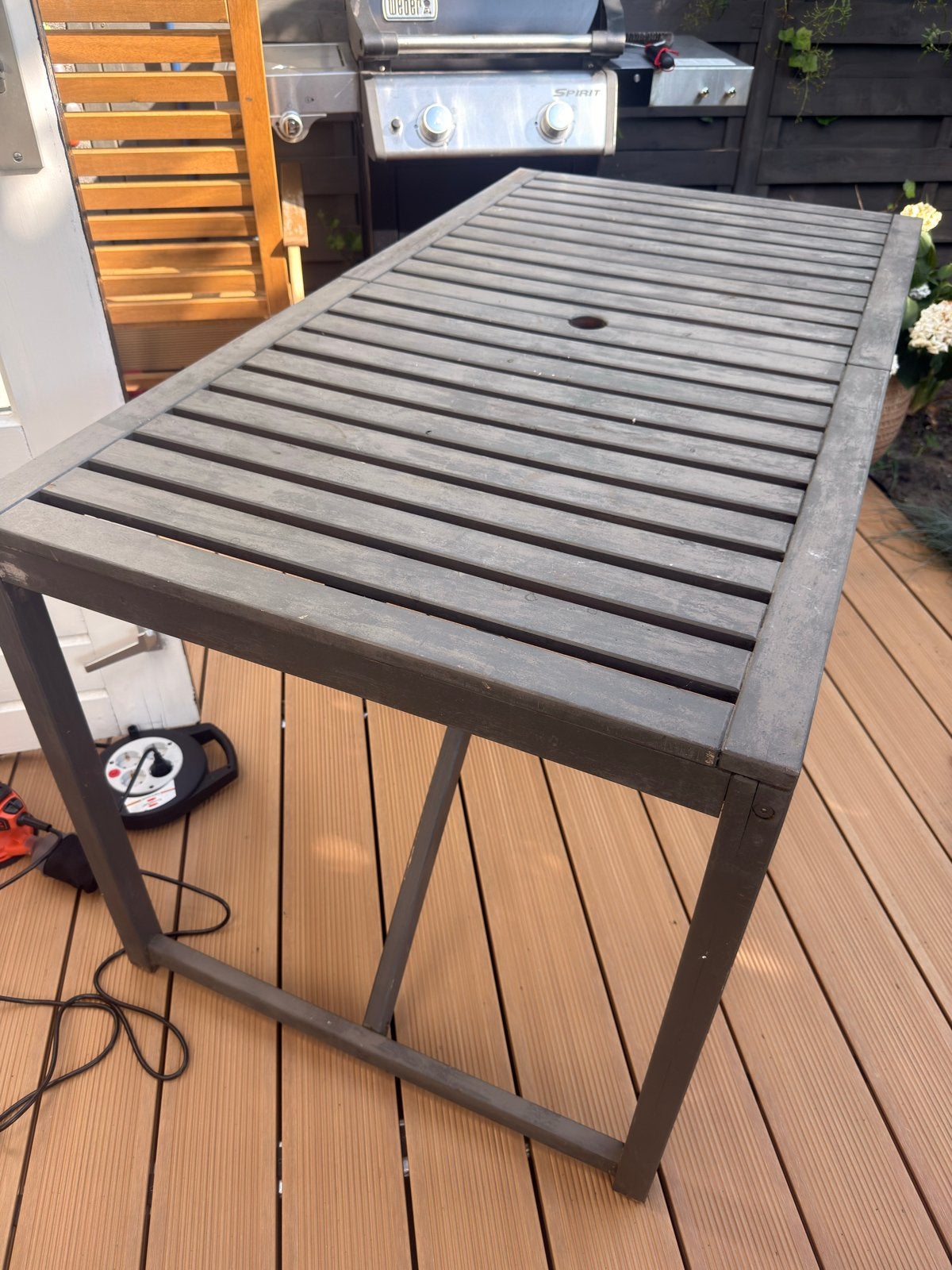 Houten tuintafel met metalen onderstel, Ophalen, Gebruikt, Rechthoekig, Hout