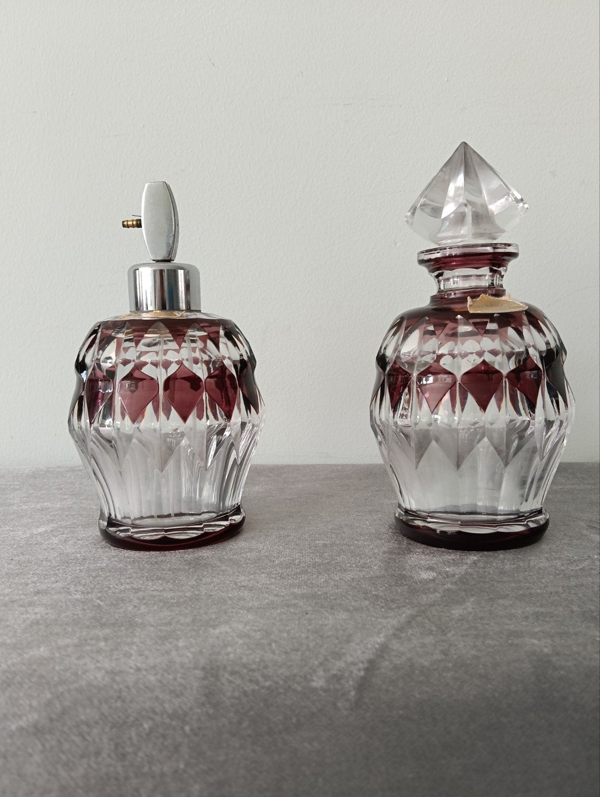 Val St Lambert Ruby cut-to-clear Atomizer en Decanter, Antiek en Kunst, Antiek | Glas en Kristal, Ophalen of Verzenden