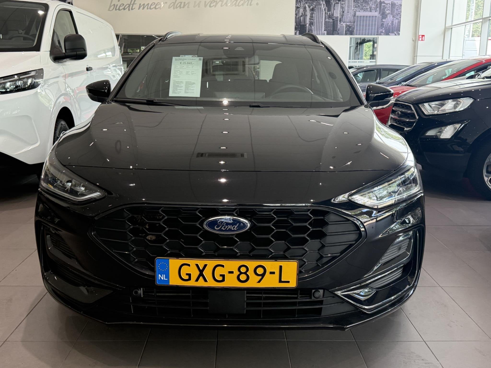 Ford Focus Wagon 1.0 EcoBoost Hybrid ST Line navigatie | app, Auto's, 12 maanden, Gebruikt, Zwart, Origineel Nederlands