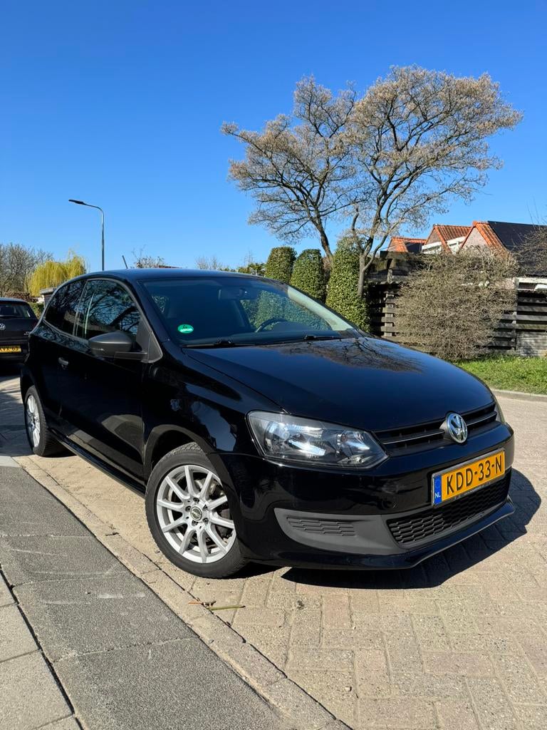 VW Polo 1.2 | Apple CarPlay | Camera | NIEUWE APK | TOPSTAAT, Voorwielaandrijving, Euro 5, Zwart, 1198 cc