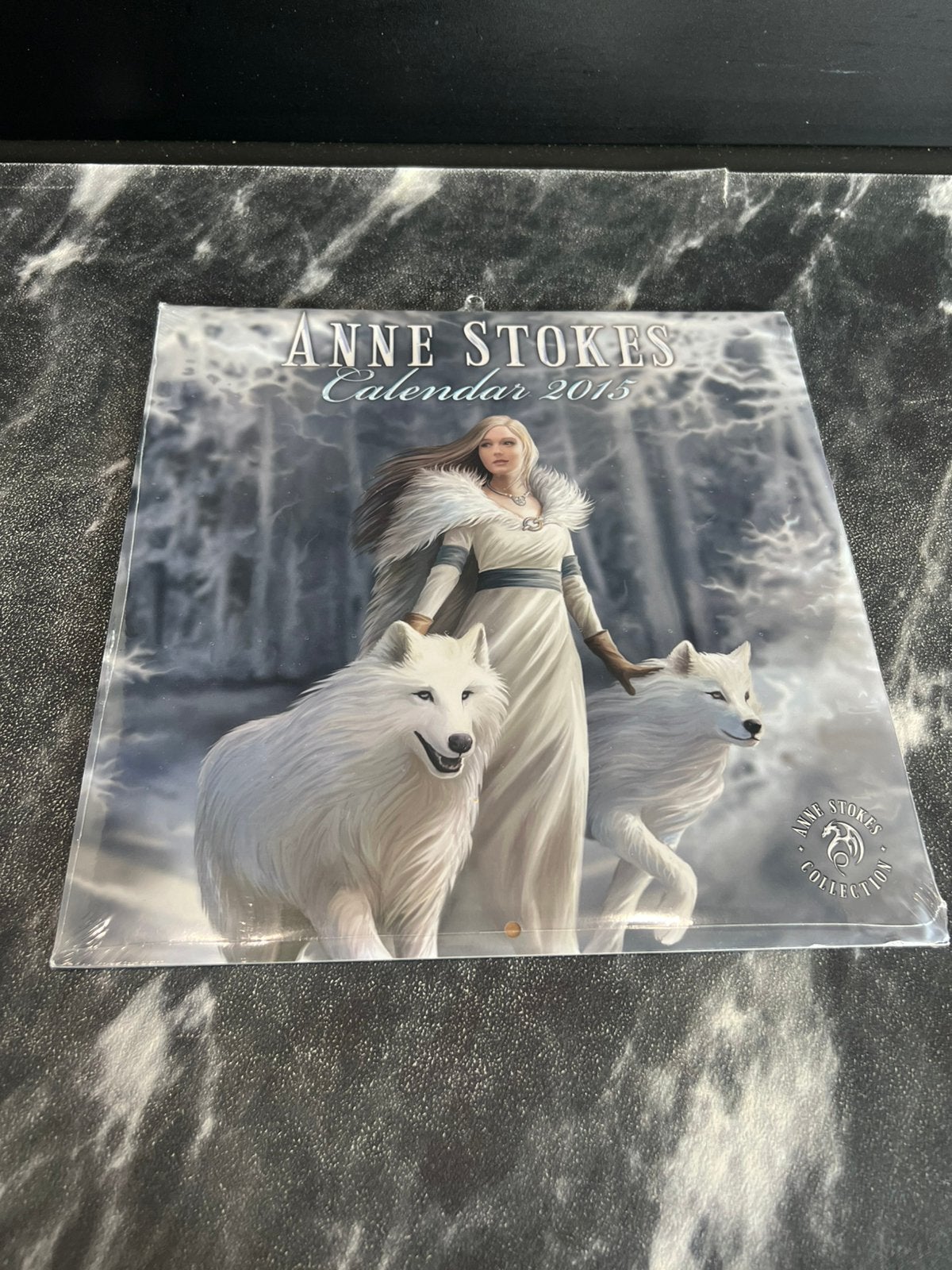Nieuw in seal Anne Stokes calender 2015, Ophalen of Verzenden, Zo goed als nieuw
