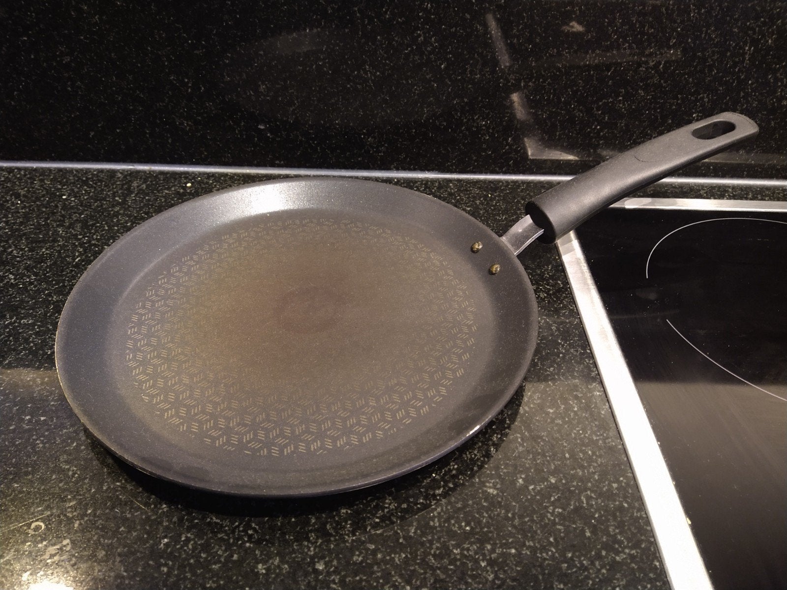 Tefal pannenkoekenpan 22cm, Pannenkoekenpan, Ophalen of Verzenden, Antiaanbaklaag, Gebruikt