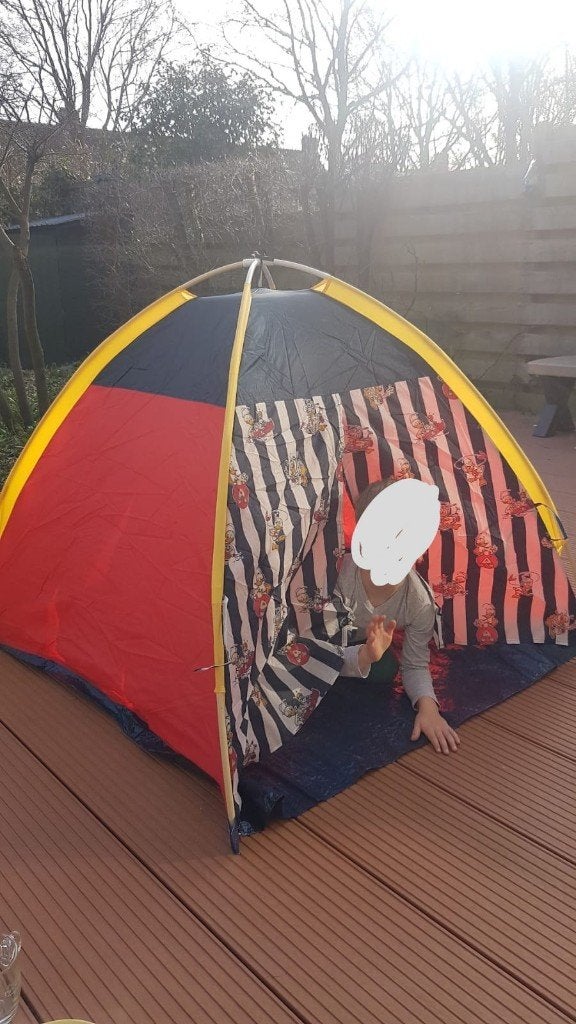 Leuke iglo speeltent, Ophalen, Zo goed als nieuw