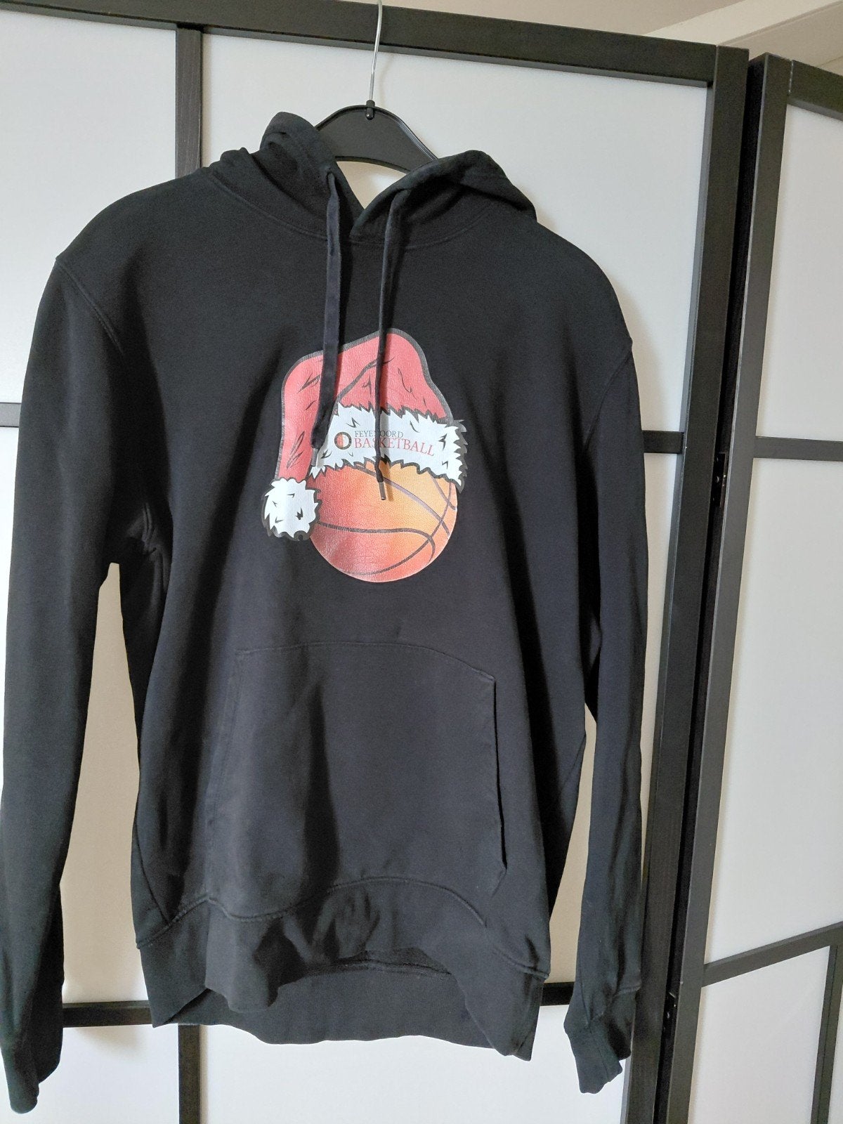 Hoodie feyenoord basketbal maat L, Maat 52/54 (L), Zwart, Ophalen of Verzenden, Zo goed als nieuw
