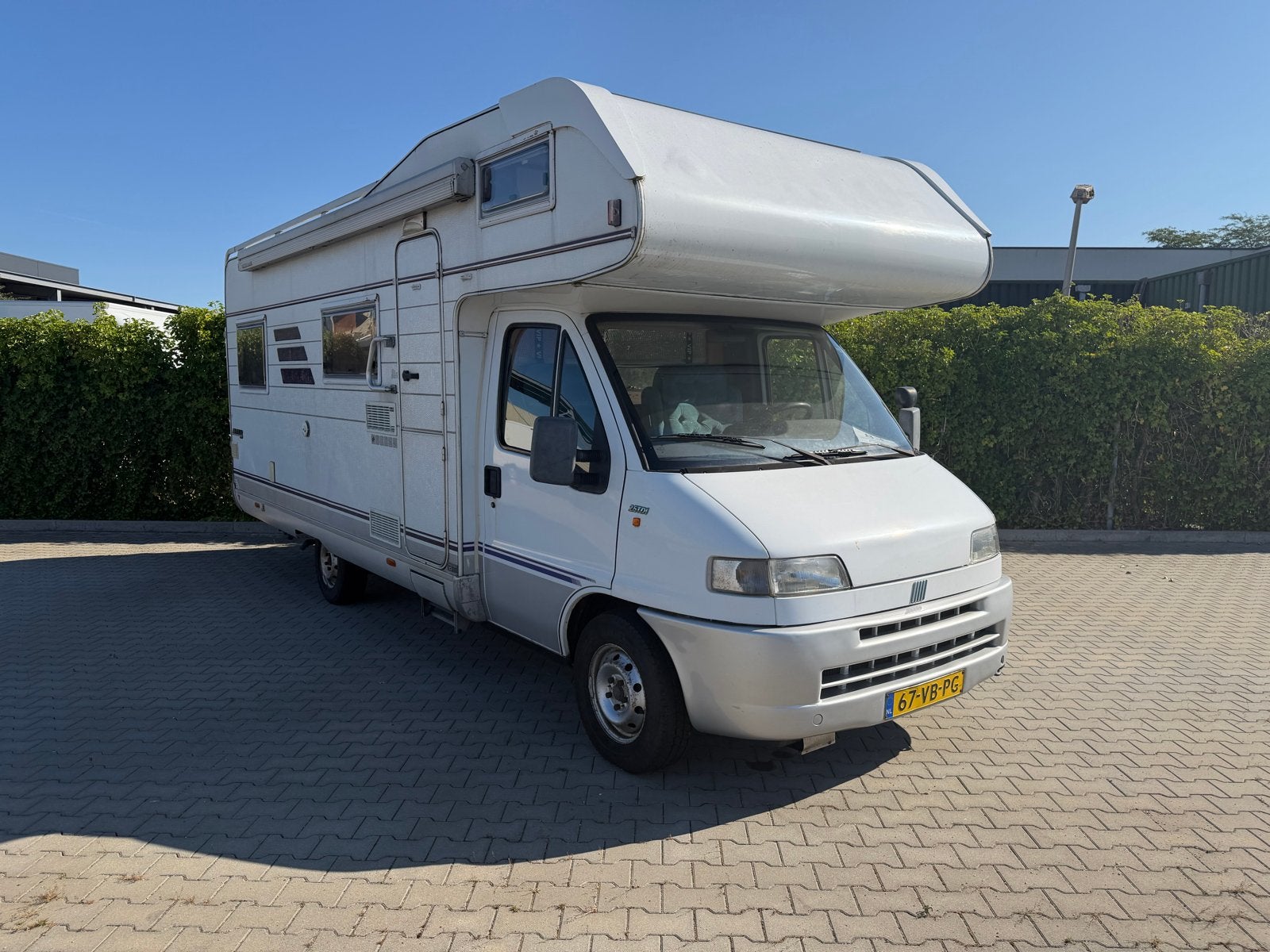 Hymer Camp Alkoof Camper - Met werk - 233.889 km, Particulier, Alkoof, Hymer