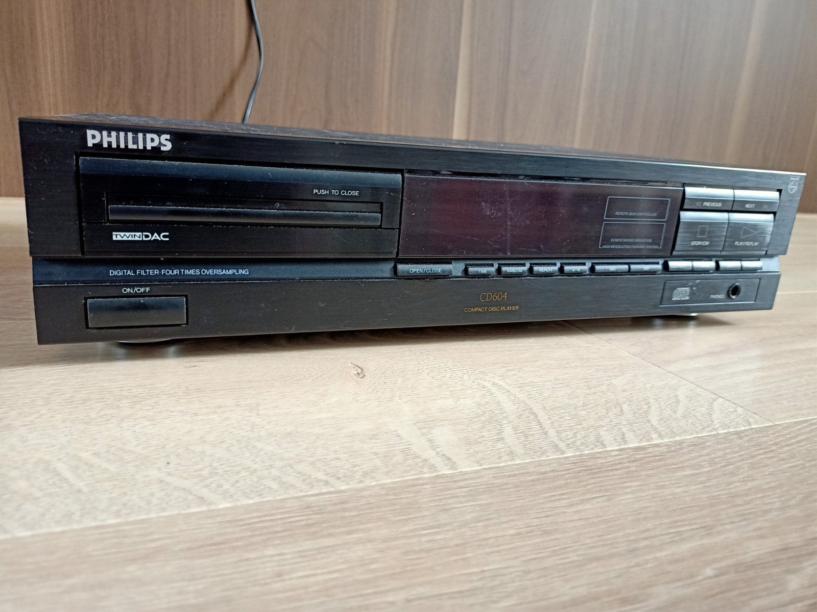 Philips CD604 CD-speler, Audio, Tv en Foto, Cd-spelers, Ophalen of Verzenden, Gebruikt, Philips