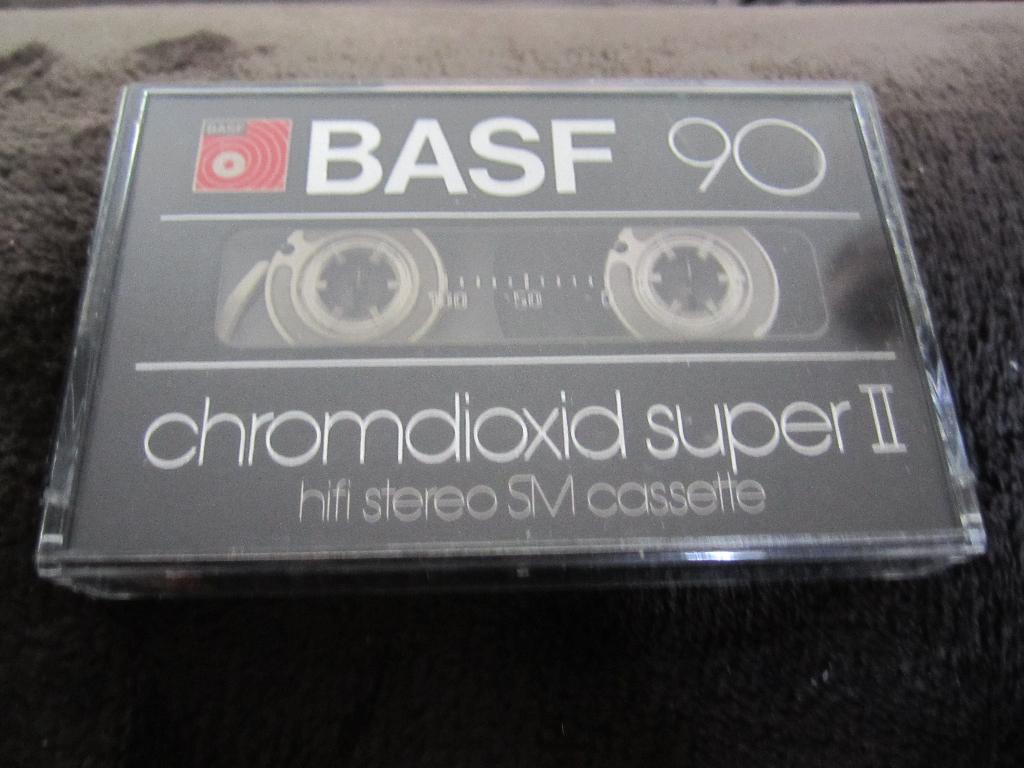 BASF Chroom Dioxid Super II   Cassettebandjes, Audio, Tv en Foto, Cassettedecks, Ophalen of Verzenden, Overige merken