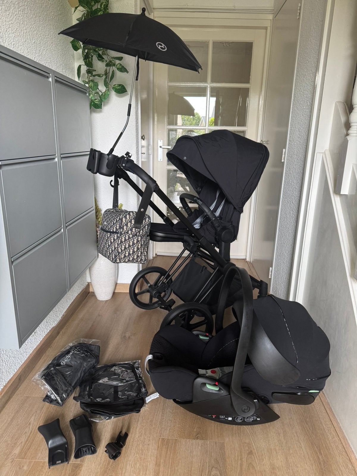 Cybex priam matt black kinderwagen zgan, Kinderen en Baby's, Buggy's, Ophalen, Zo goed als nieuw, Regenhoes