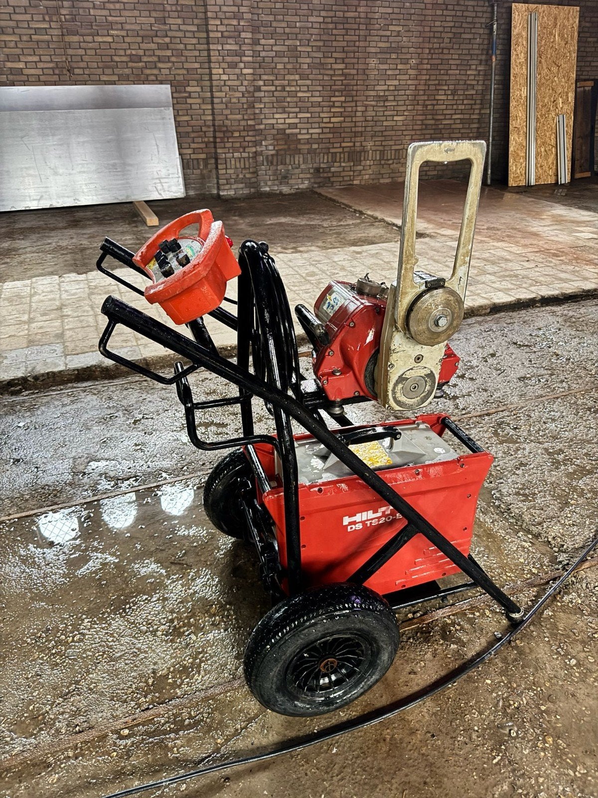 Hilti DS TS20-E Muurzaag met DS BG 80 en Zaagbladen, Ophalen, Gebruikt, 70 mm of meer, Hilti