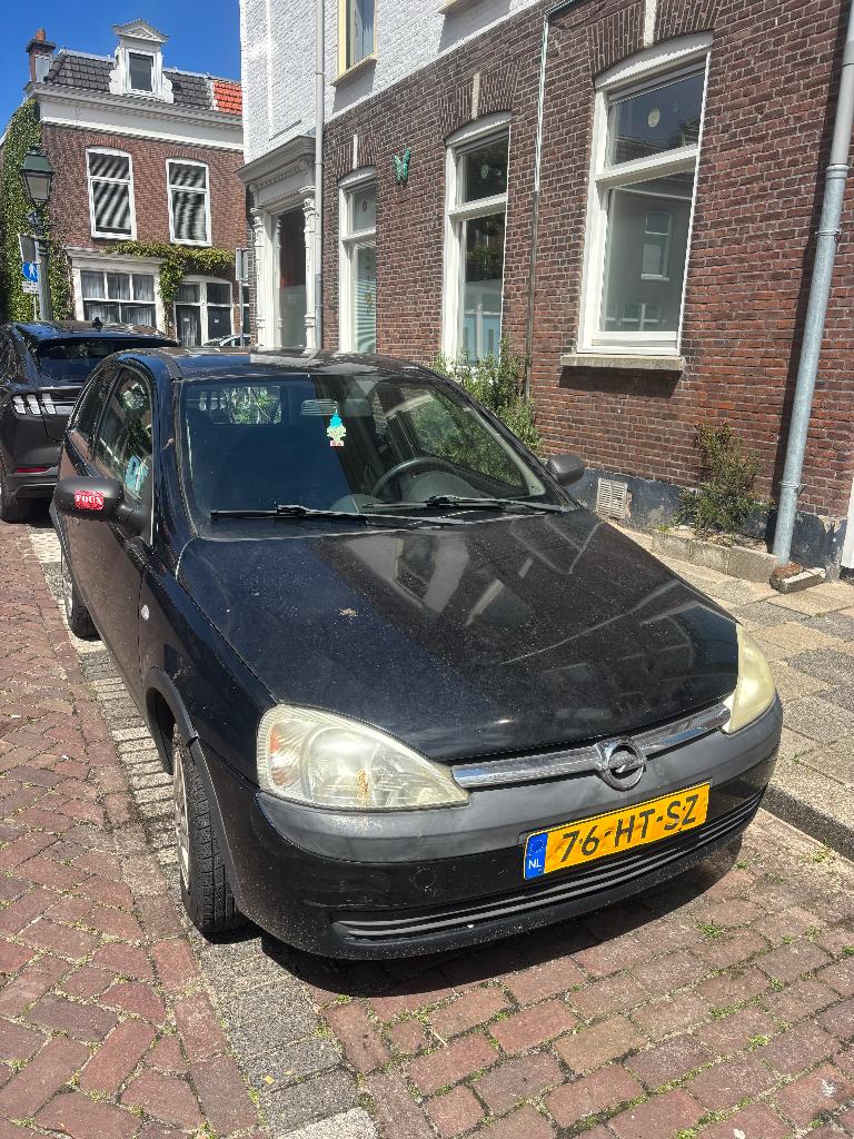 Opel Corsa 1.2 16V 3D 2001 Zwart. Rijdt nog erg fijn!, Voorwielaandrijving, 450 kg, 74 pk, 31 €/maand