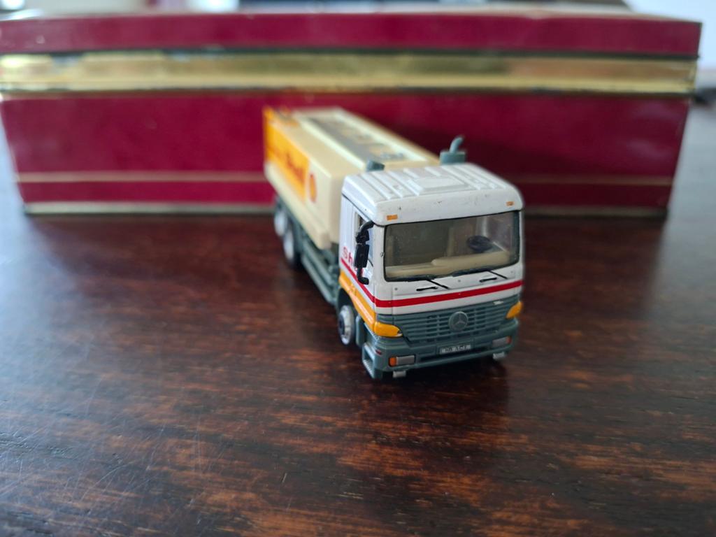 mercedes artrose shel tanker 1:87 Caramara/Hongwell, Hobby en Vrije tijd, Modelauto's | Overige schalen, Ophalen of Verzenden
