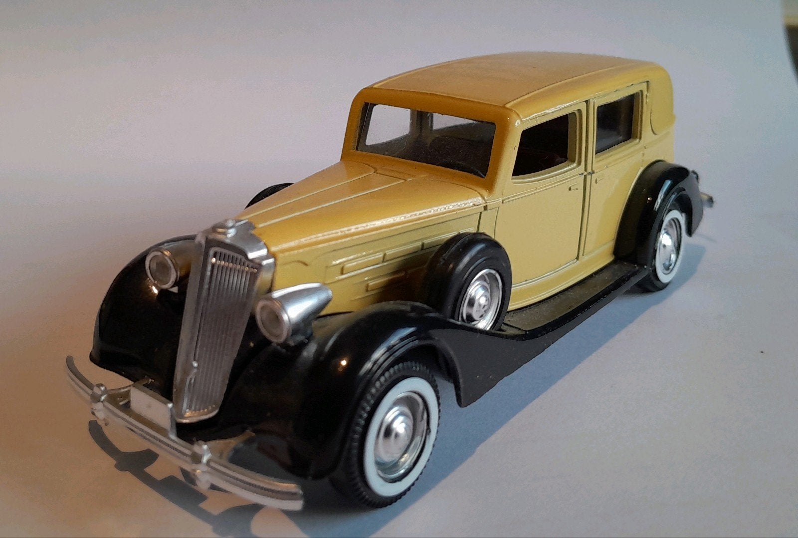 Solido Packard 1937, Ophalen of Verzenden, Zo goed als nieuw, Auto, Solido