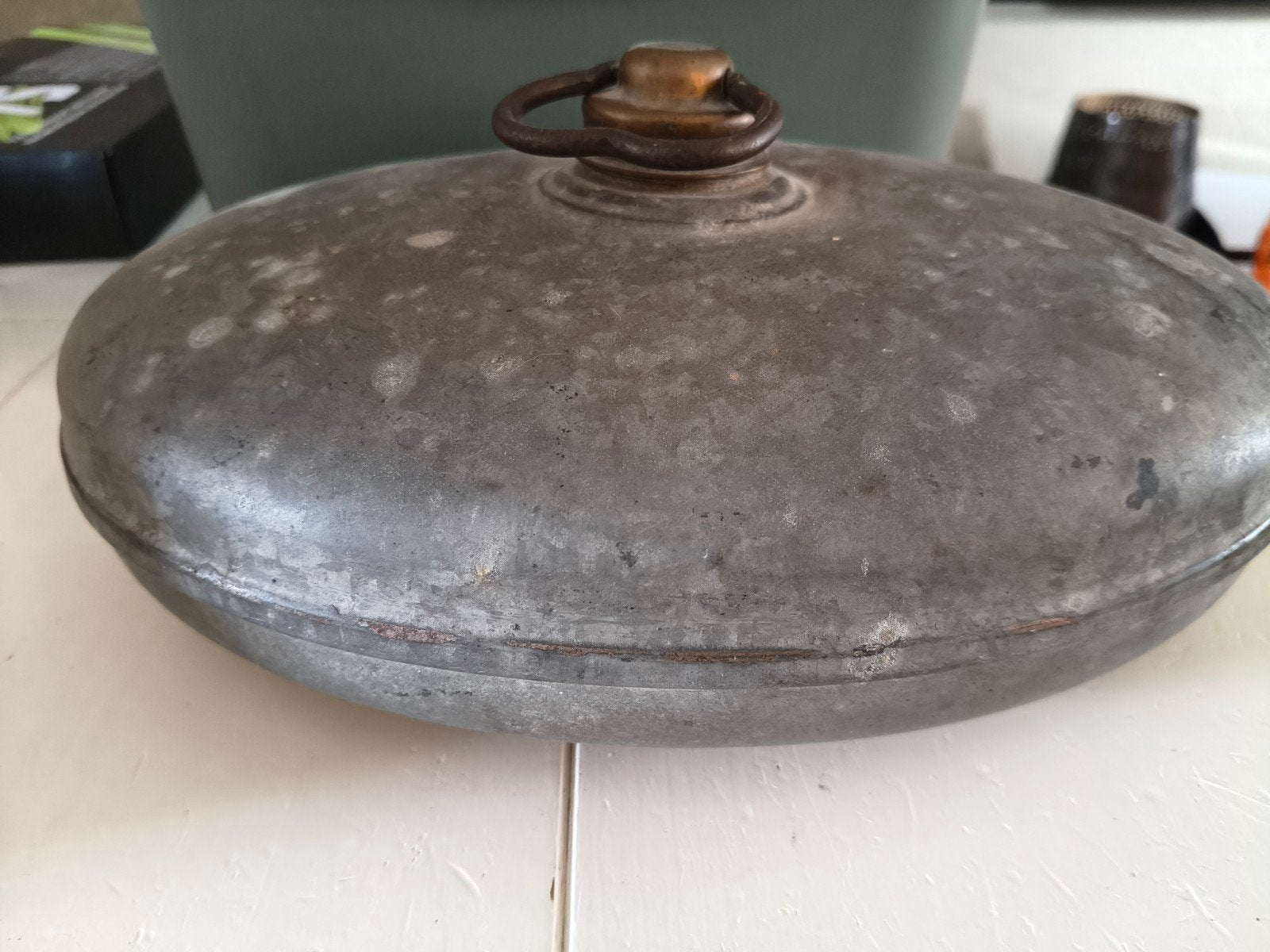 Antieke metalen kruik - Vintage warmwaterkruik, Ophalen of Verzenden