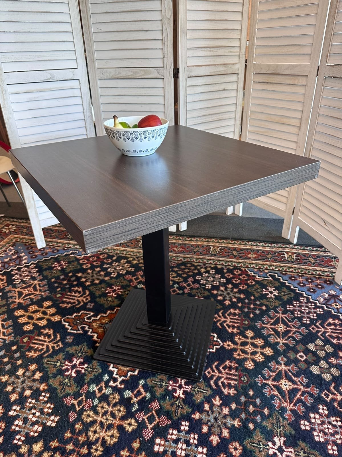 Vierkante tafel met piramide poot hout metaal, Ophalen, Nvt, Nvt, Nvt