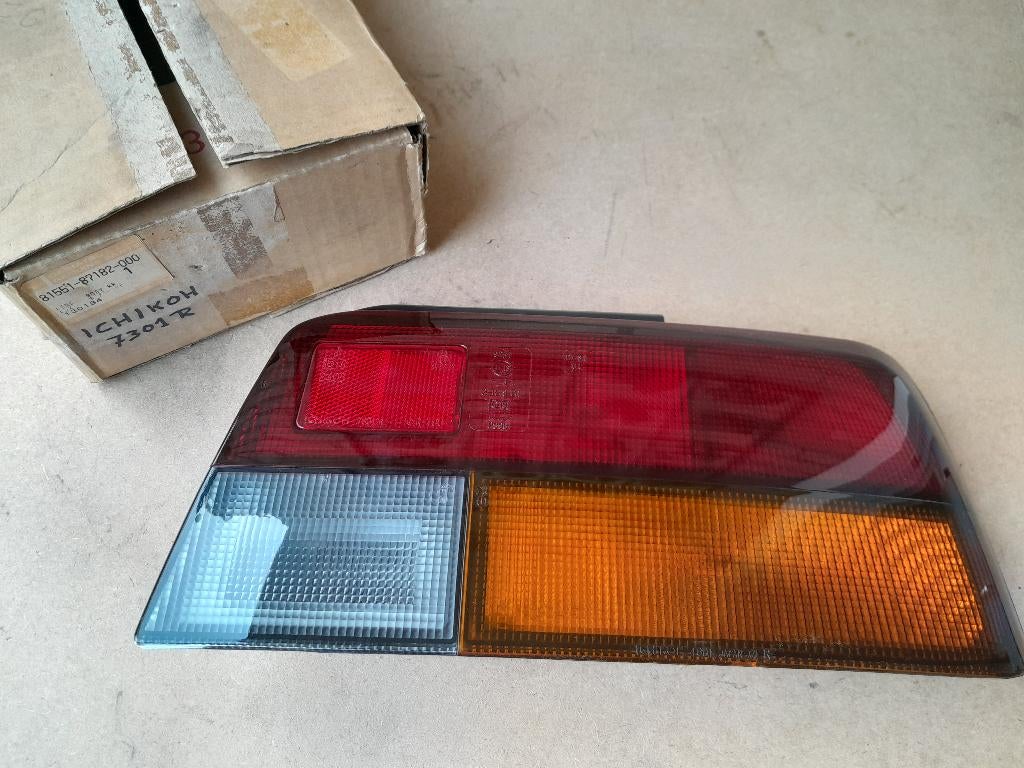 ACHTERLICHT - Rechts - Nieuw&Origineel - DAIHATSU APPLAUSE, Verzenden, Nieuw, Daihatsu