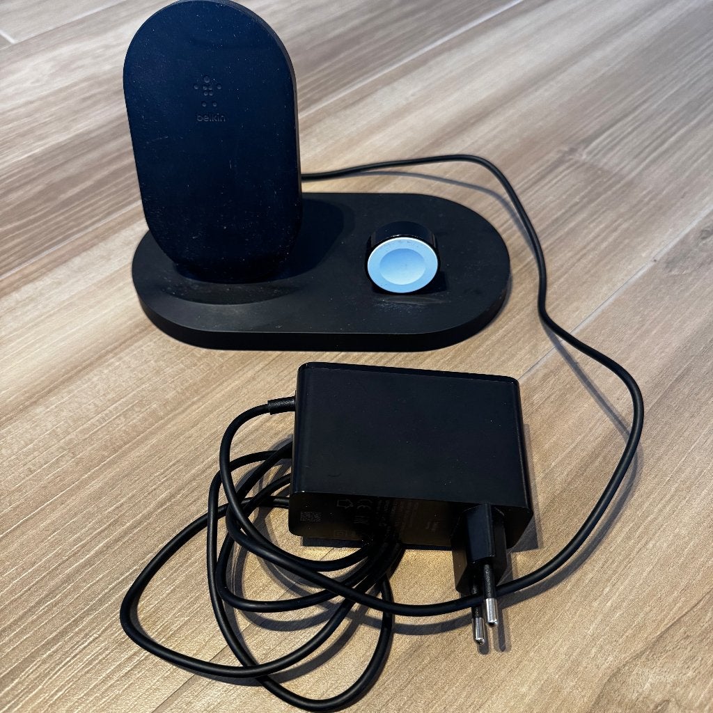 Belkin BOOSTUP draadloos laadstation F8J235, Draadloze oplader, Ophalen of Verzenden, Zo goed als nieuw, Apple