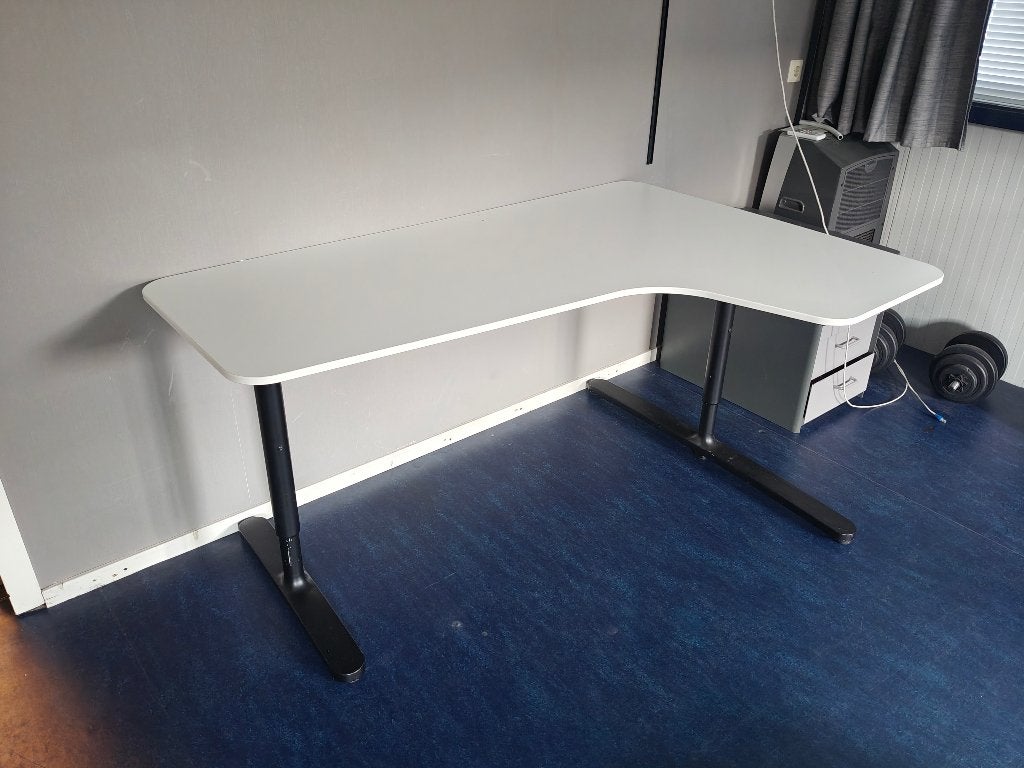 IKEA Hoekbureau Wit/Zwart - In hoogte verstelbaar, Ophalen, 160 cm, Gebruikt, 120 cm
